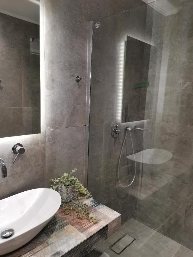Historic Center Luxury Studio Apartment Athens Exterior photo